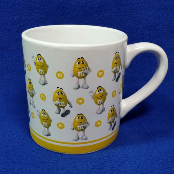 Yellow M&M's Coffee Mug 2018 Collectible Mug Preowned - Picture 8 of 10